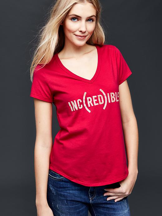 Image number 3 showing, Gap x (RED)&#153 word v-neck tee