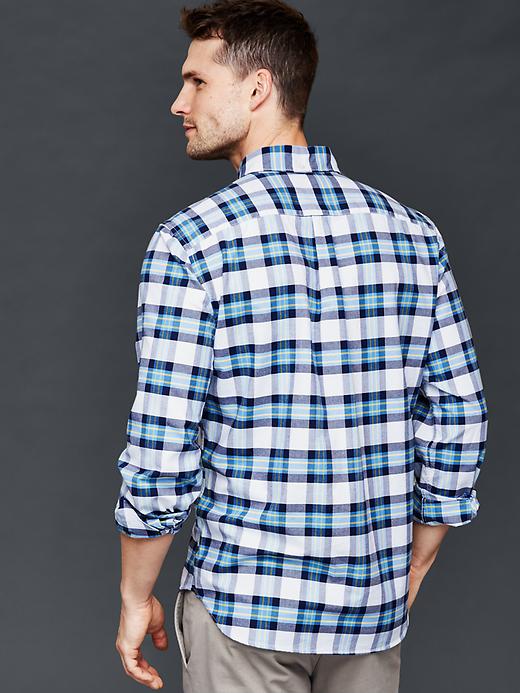 Image number 2 showing, Oxford plaid standard fit shirt