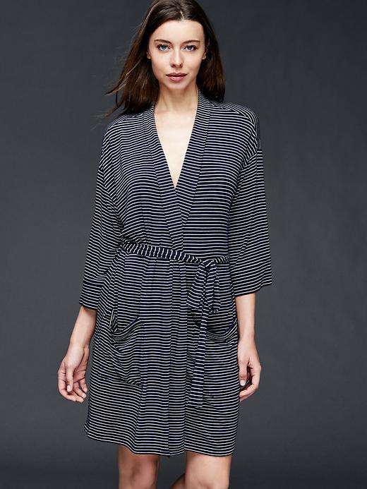 Image number 1 showing, Modal robe