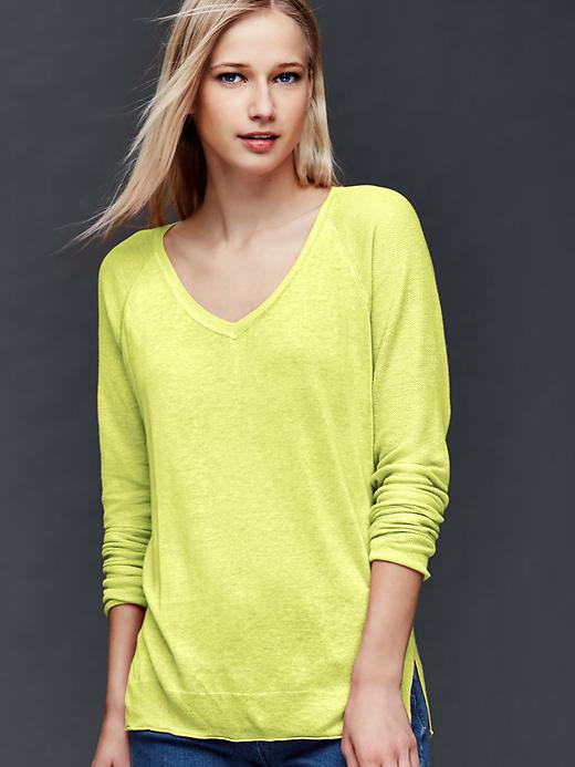 Image number 7 showing, Linen blend V-neck sweater
