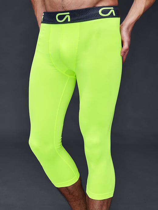 Image number 1 showing, Compression layer three-quarter pants