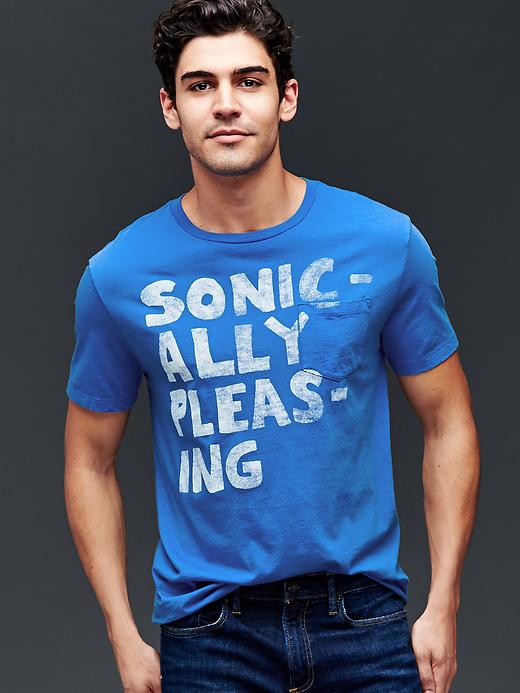Image number 1 showing, Sonic graphic tee