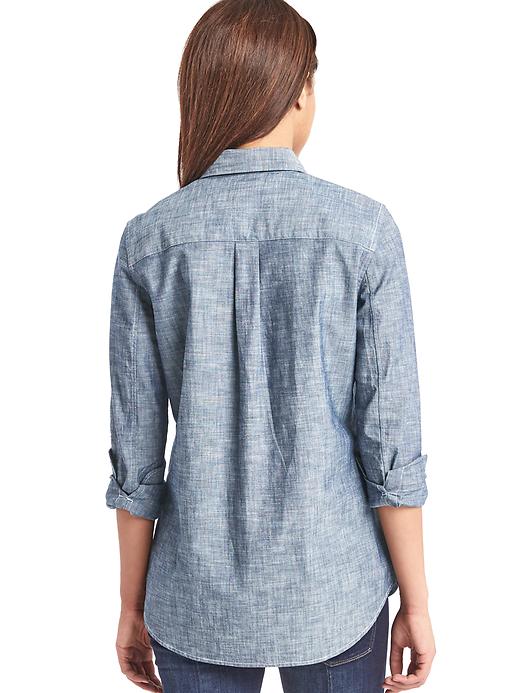 Image number 2 showing, New fitted boyfriend chambray shirt