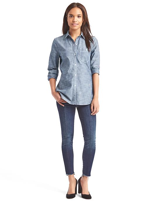 Image number 3 showing, New fitted boyfriend chambray shirt