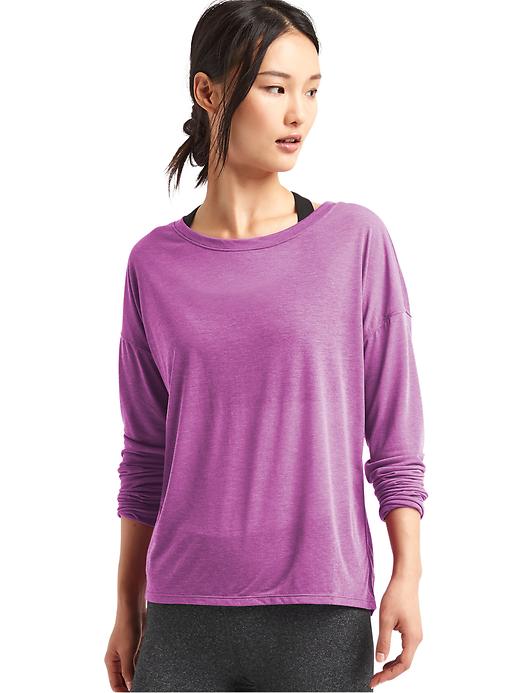 View large product image 1 of 1. GapFit Breathe air long sleeve tee