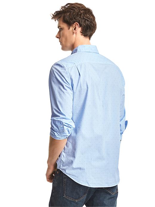 Image number 2 showing, True wash dobby slim fit shirt