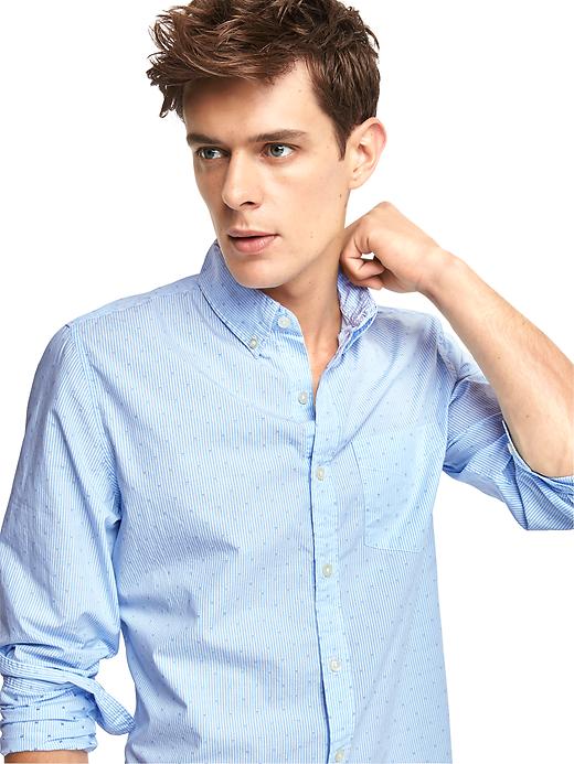 Image number 5 showing, True wash dobby slim fit shirt