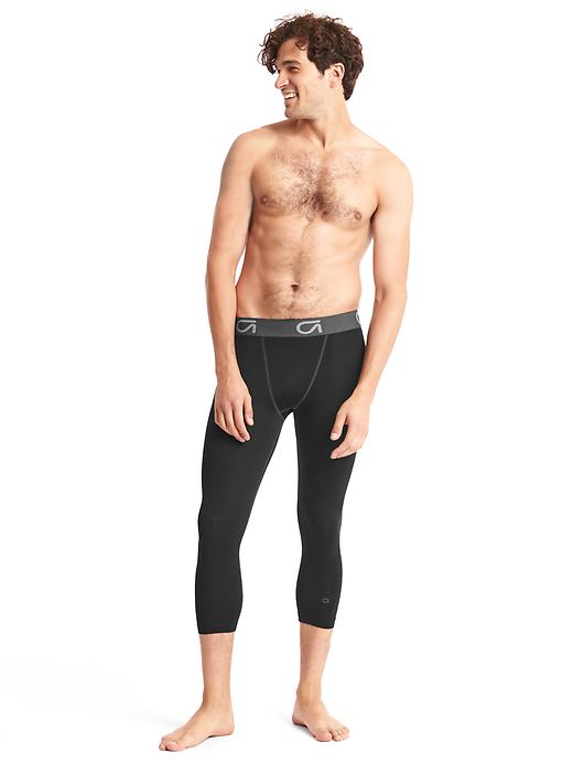 Image number 3 showing, Compression layer three-quarter pants