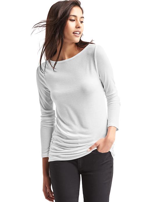 View large product image 1 of 1. Ribbed V-neck long sleeve top