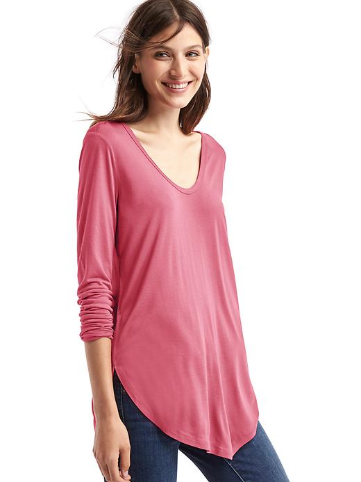 View large product image 1 of 1. Scoop neck long sleeve tunic