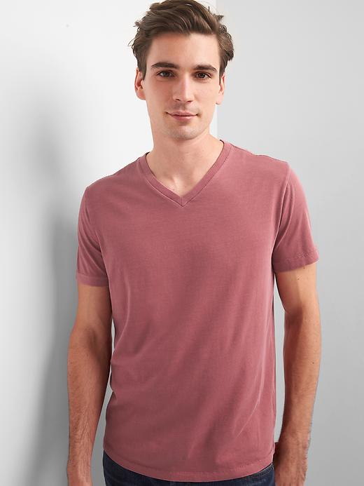 Image number 7 showing, Essential Short Sleeve V-Neck T-Shirt