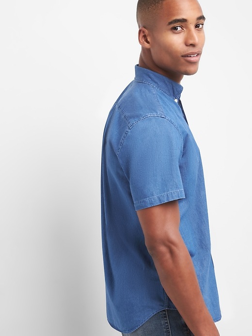 Image number 2 showing, Indigo twill short sleeve standard fit shirt