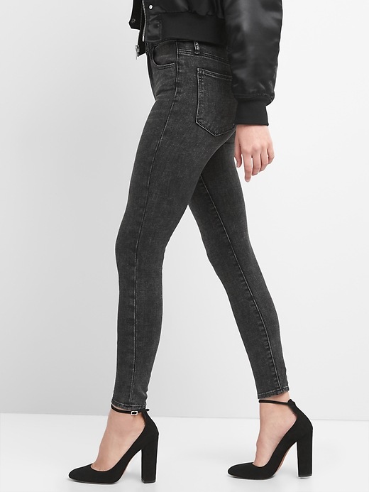 Image number 5 showing, Super High Rise True Skinny Jeans in 360 Stretch