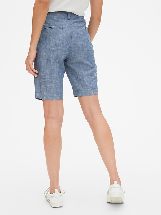 Image number 2 showing, 10" Bermuda Shorts in Stretch Chambray