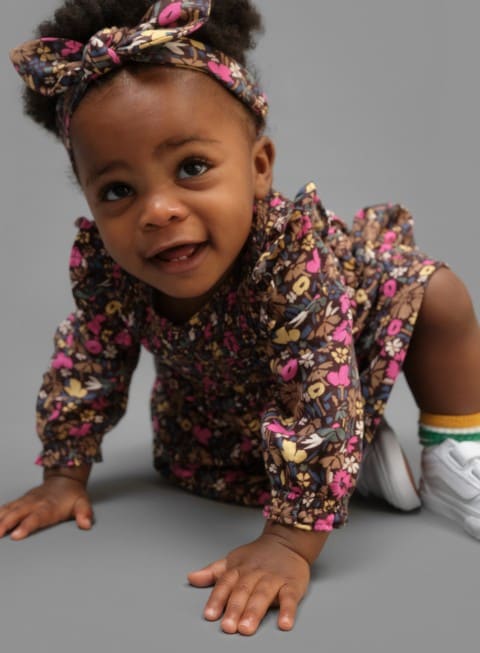 GAP Baby Garçon/fille taille 3-6 mois blanc Artiste Pinceau 100% coton nœud chapeau 