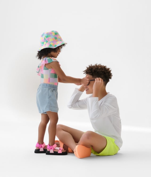 Shop Gap for Casual Women's, Men's, Maternity, Baby & Kids Clothes