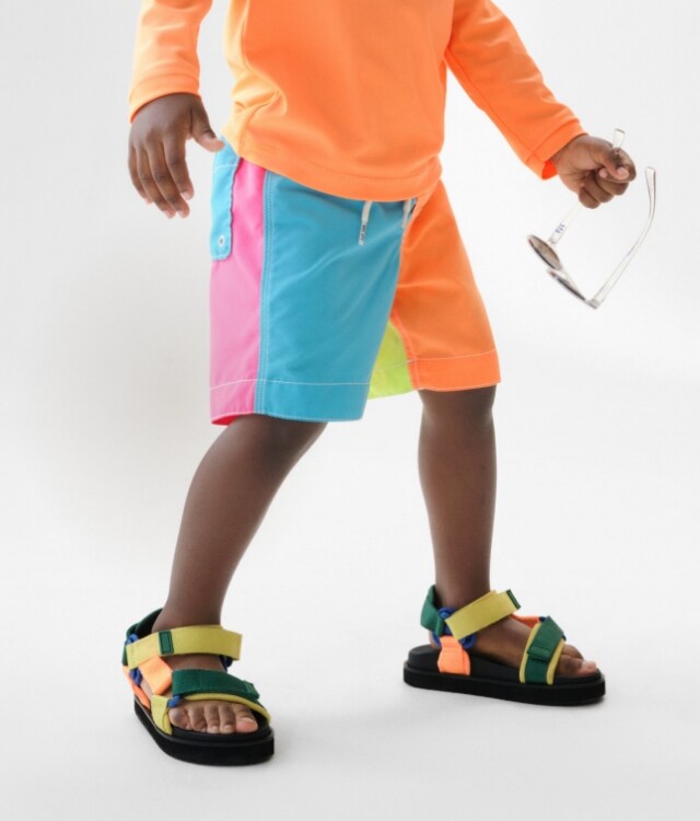 Shop Gap for Casual Women's, Men's, Maternity, Baby & Kids Clothes