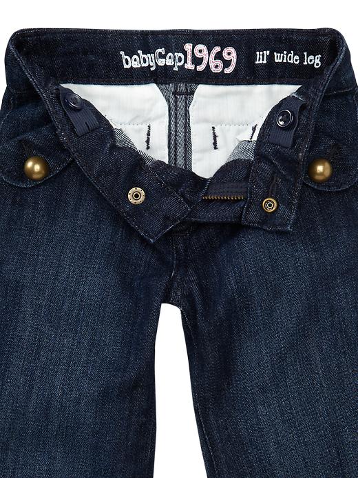 2 of 8 showing, with the color medium denim of product Wide leg jeans (dark wash)