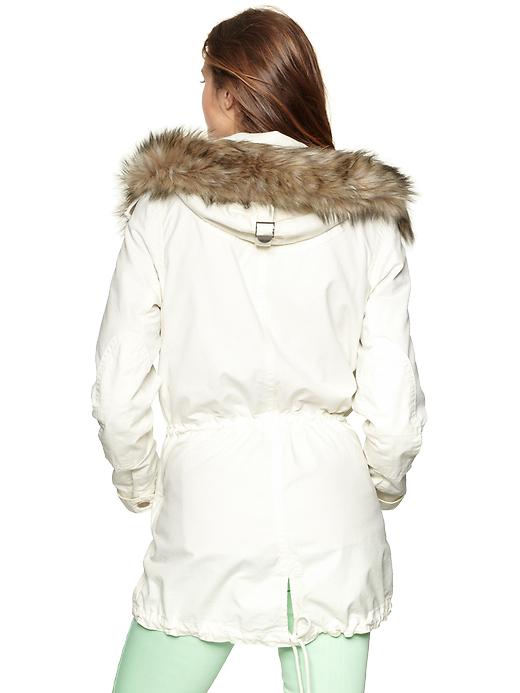 2 of 8 showing, with the color chalk of product Twill parka