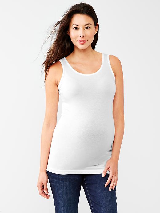 1 of 8 showing, with the color optic white of product Essential tank