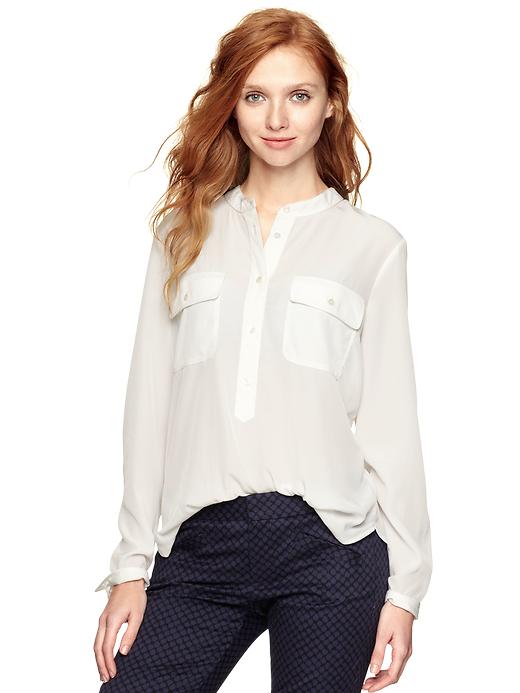 1 of 8 showing, with the color off white of product Pocket popover shirt