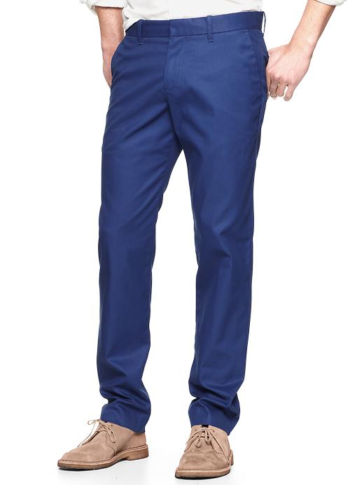 1 of 8 showing, with the color deep cobalt of product The tailored khaki (slim fit)