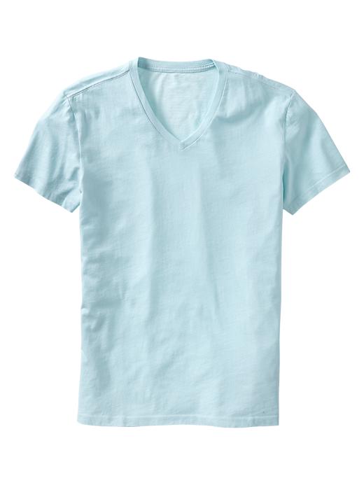 1 of 8 showing, with the color daybreak blue of product Essential V-neck t-shirt