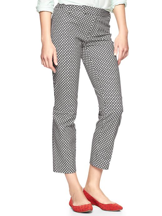 1 of 8 showing, with the color diamond geo of product Slim cropped print pants