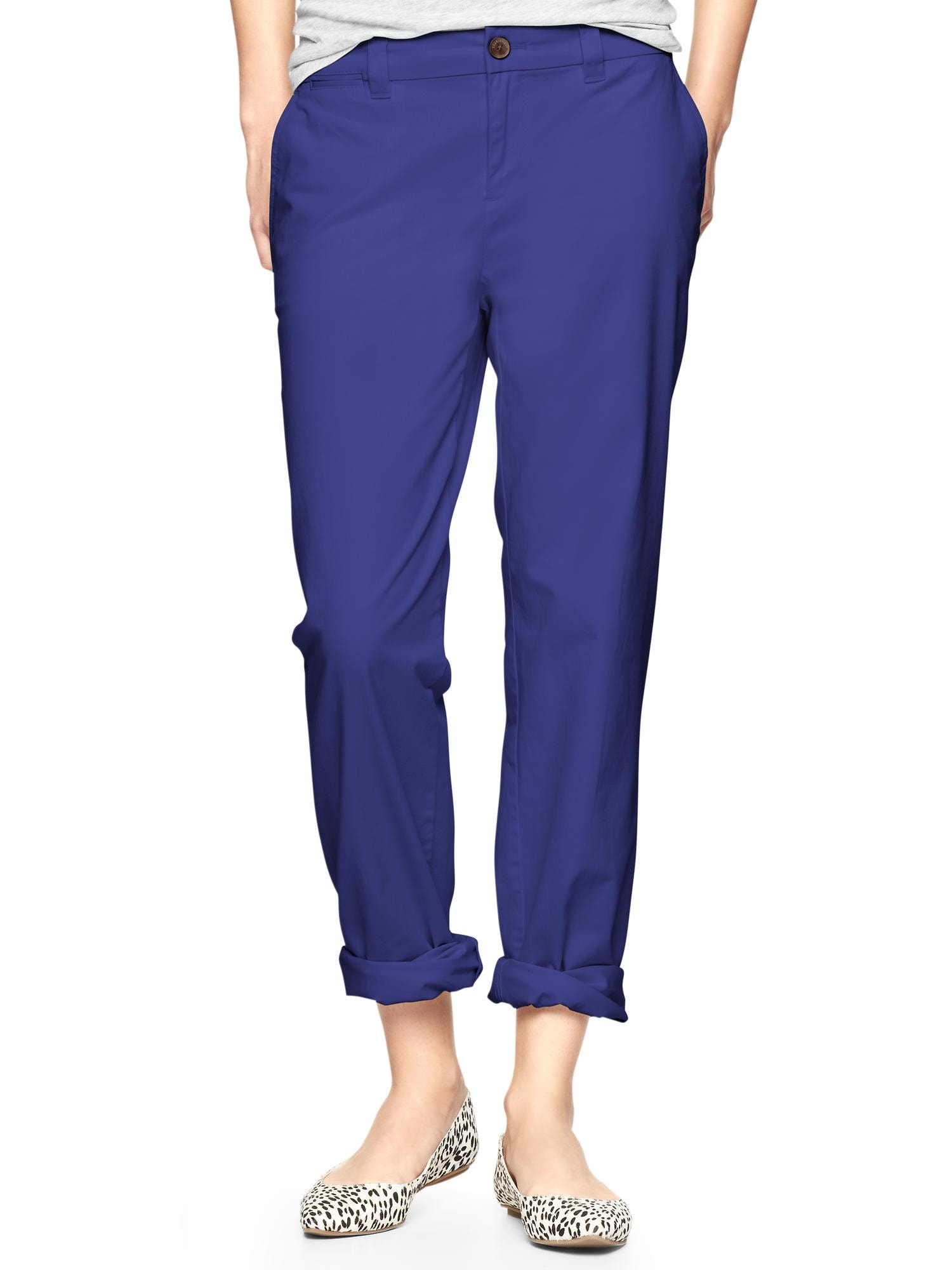 Gap broken in discount straight khakis
