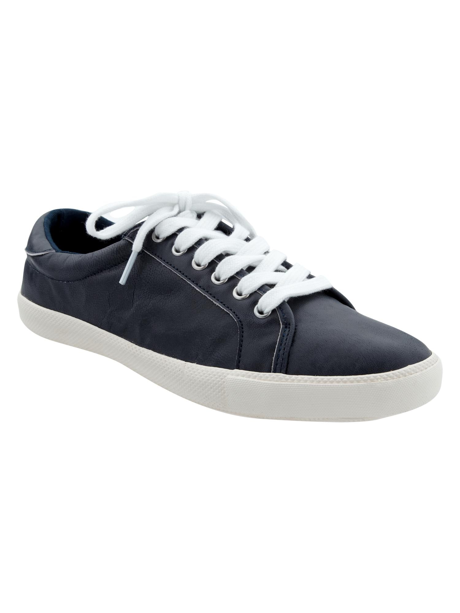 Leather sneakers