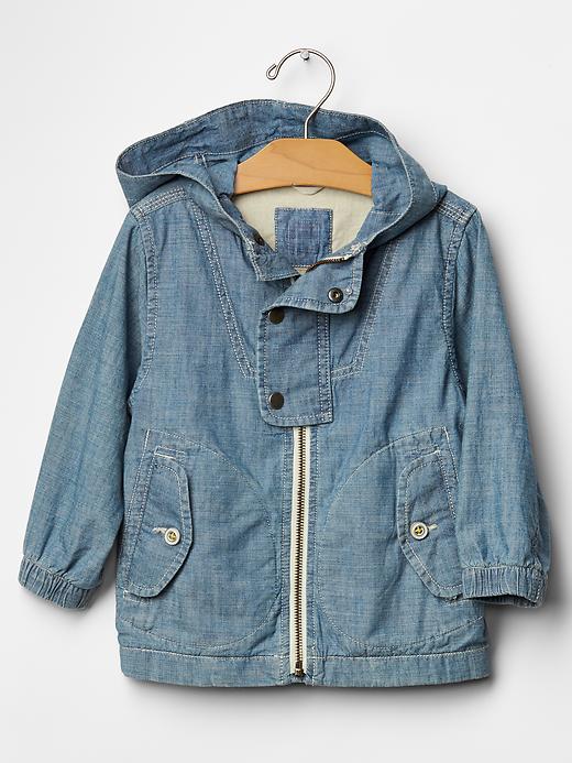 1 of 8 showing, with the color indigo chambray of product Chambray windbreaker