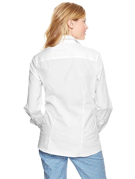 2 of 8 showing, with the color white of product Perfect shirt