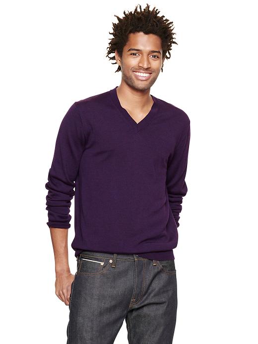 1 of 8 showing, with the color purple heather of product Merino V-neck sweater