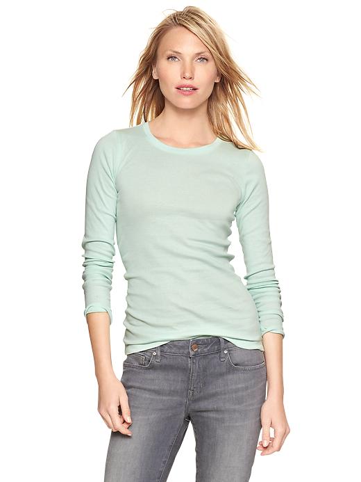 1 of 8 showing, with the color quince of product Favorite long-sleeve crew tee