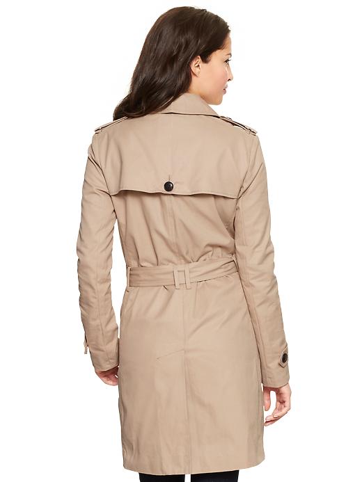 2 of 8 showing, with the color oak of product Classic trench