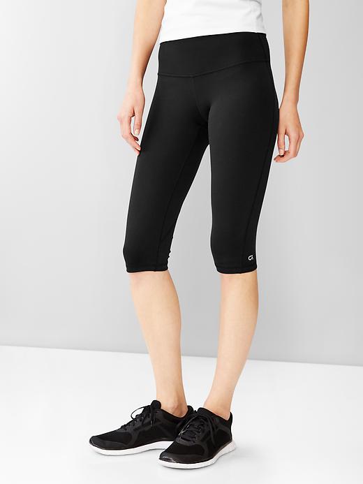 View large product image 1 of 1. GapFit gFast cropped capris