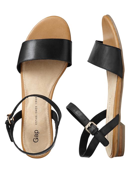1 of 8 showing, with the color true black of product Classic leather sandals