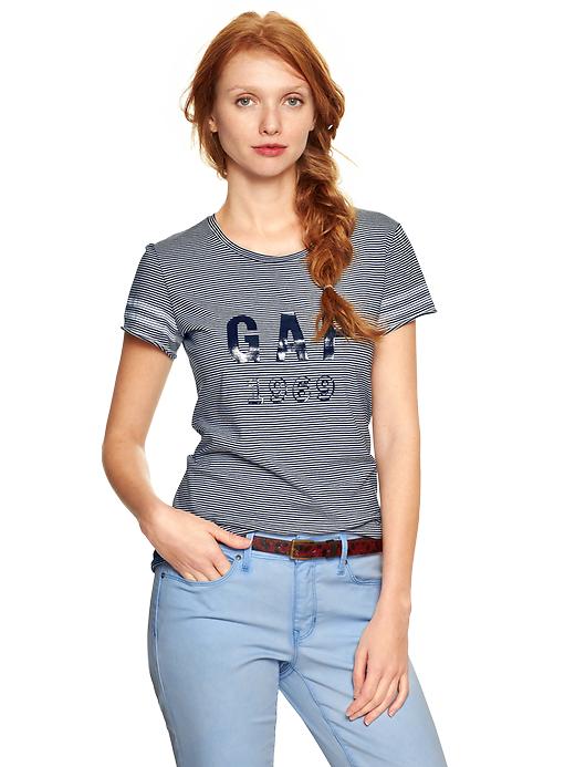 1 of 8 showing, with the color navy stripe of product Stripe varsity logo tee