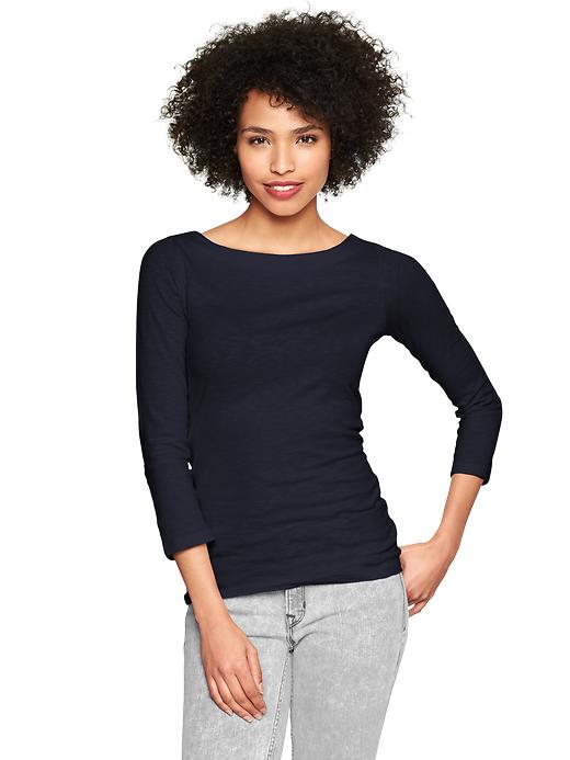 1 of 8 showing, with the color dark night of product Favorite boatneck tee