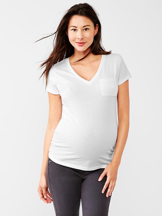 1 of 8 showing, with the color white of product Essential V-neck pocket T