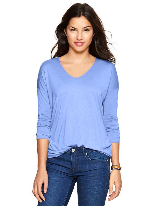 1 of 8 showing, with the color bright hyacinth of product Fluid long-sleeve tee