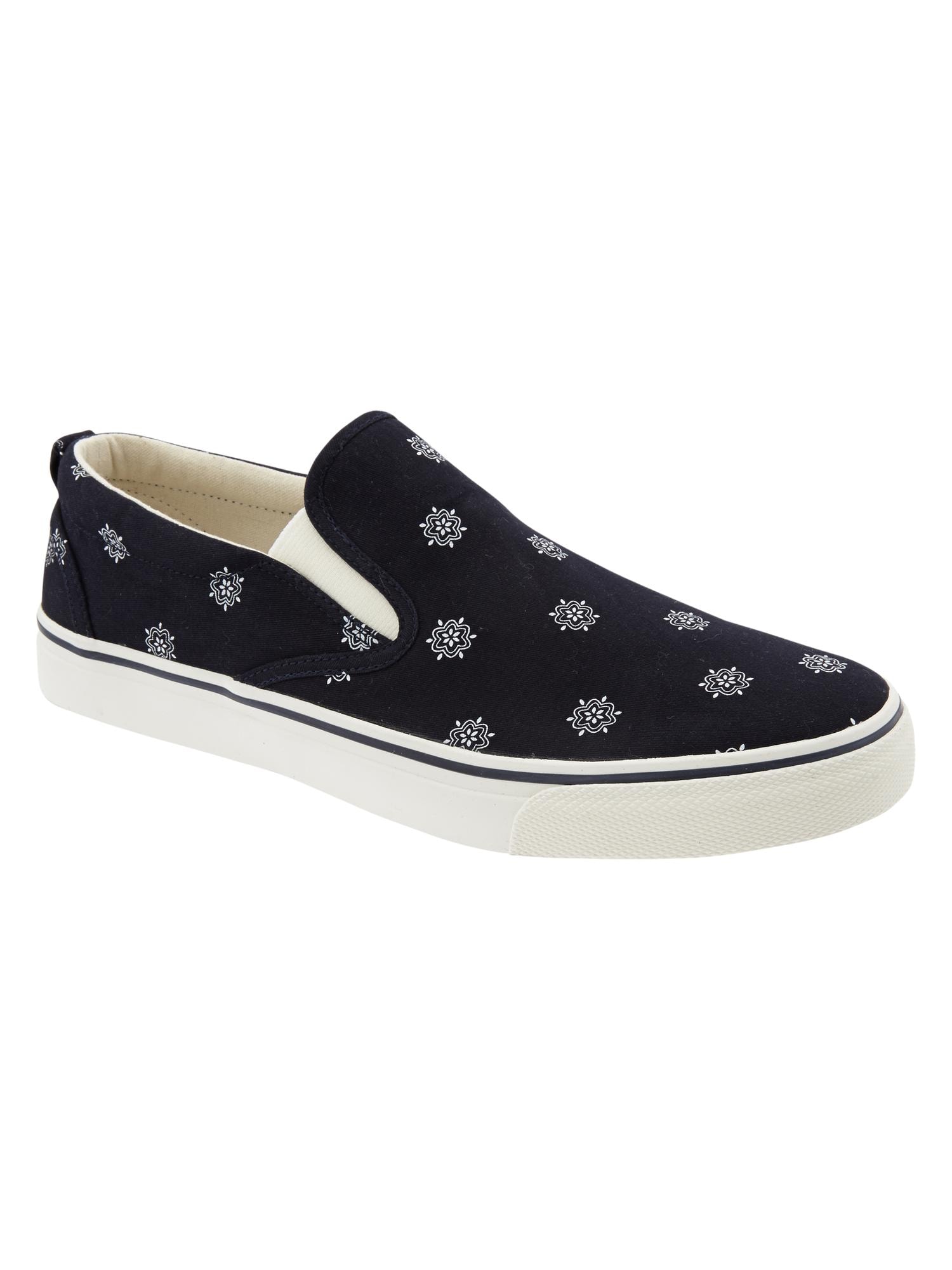 Gap slip on sneakers deals