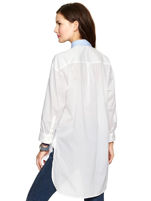 2 of 8 showing, with the color white of product Colorblock shirttail tunic