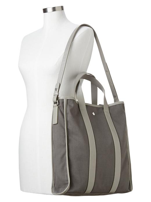 2 of 8 showing, with the color smoking gray of product Colorblock khaki tote