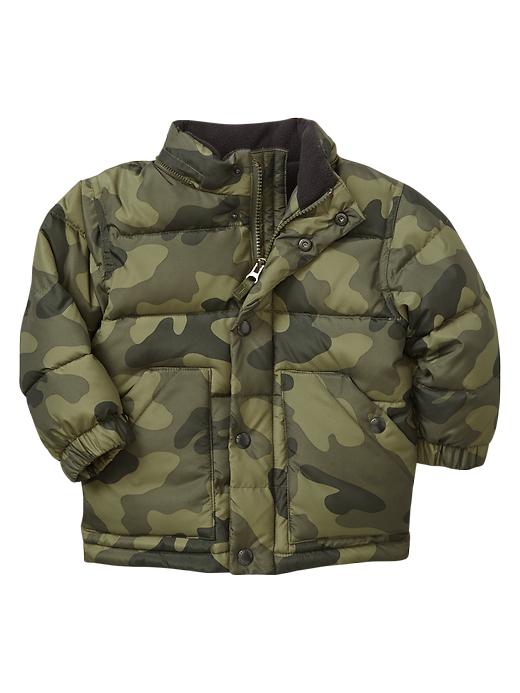 2 of 8 showing, with the color olive grove of product PrimaLoft® Luxe camo classic puffer jacket