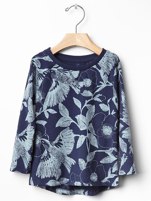 1 of 8 showing, with the color dark night of product Printed hi-lo long tee