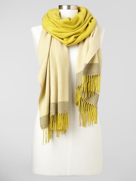 1 of 8 showing, with the color yellow of product Cozy colorblock scarf