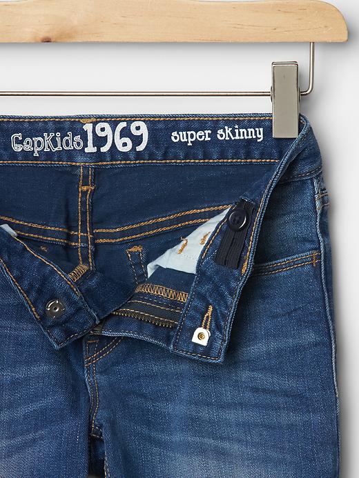 2 of 8 showing, with the color medium wash of product Kids Super Skinny Jeans with Fantastiflex