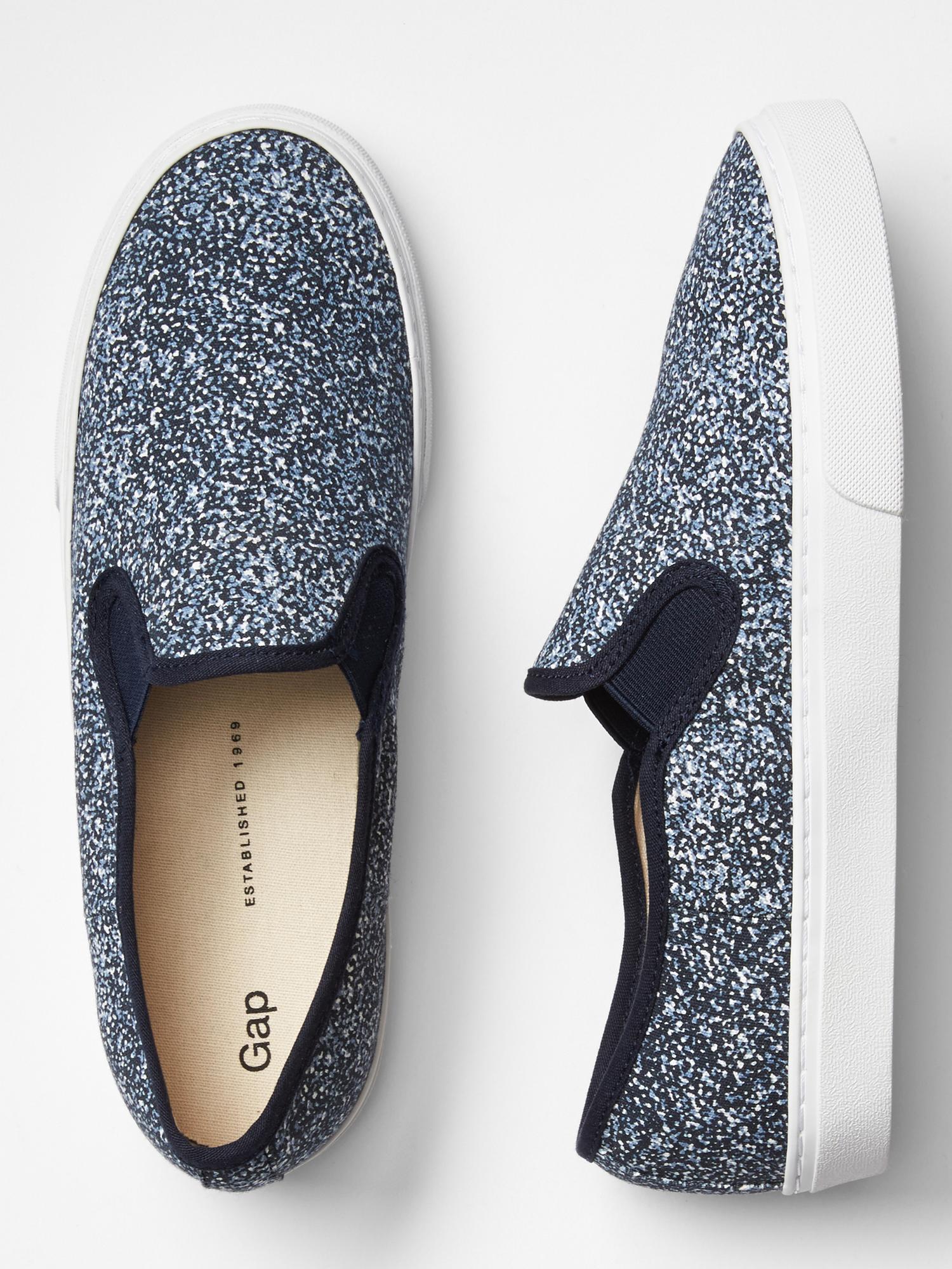Slip on sneakers