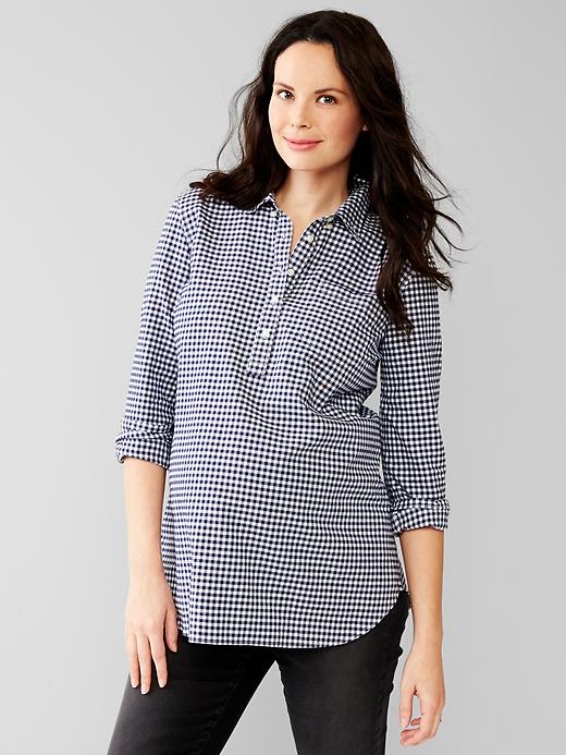 View large product image 1 of 2. Fitted boyfriend gingham oxford shirt